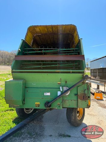 Image for John Deere 716A Chopper Box