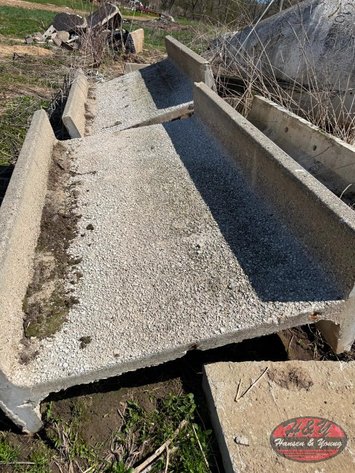 Image for Concrete H Bunk Feeders