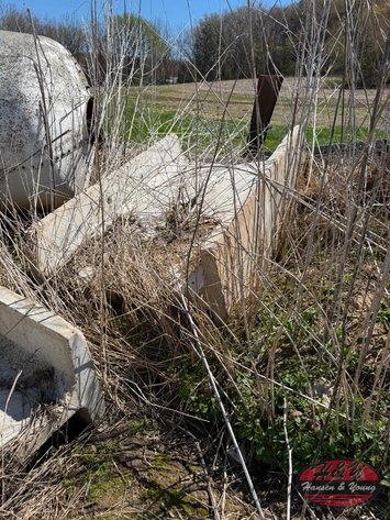 Image for Concrete H Bunk Feeders