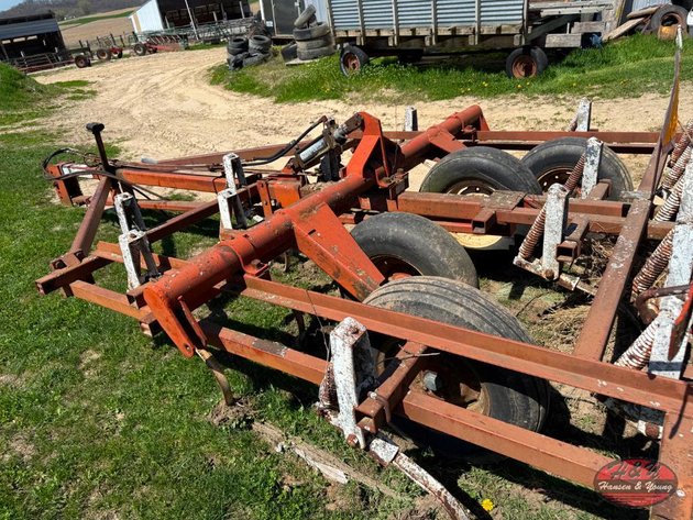Image for Wil-Rich Field Cultivator