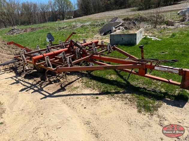 Image for Wil-Rich Field Cultivator
