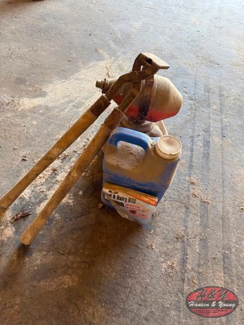 Image for Fly Spray and Hoof Trimmers