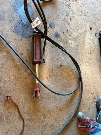 Image for Red Hydraulic Cylinder With Hoses