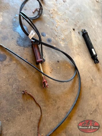 Image for Red Hydraulic Cylinder With Hoses