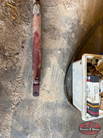 Image for Red Hydraulic Cylinder