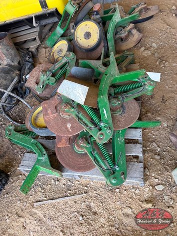Image for John Deere Single Disk Fertilizer Coulters