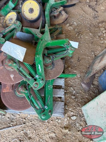 Image for John Deere Single Disk Fertilizer Coulters
