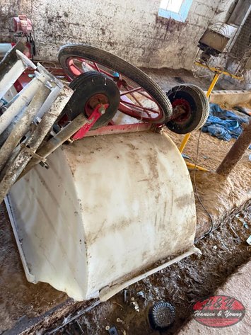 Image for Poly Feed Cart