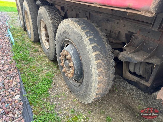 Image for Mack RD688 Dump Truck