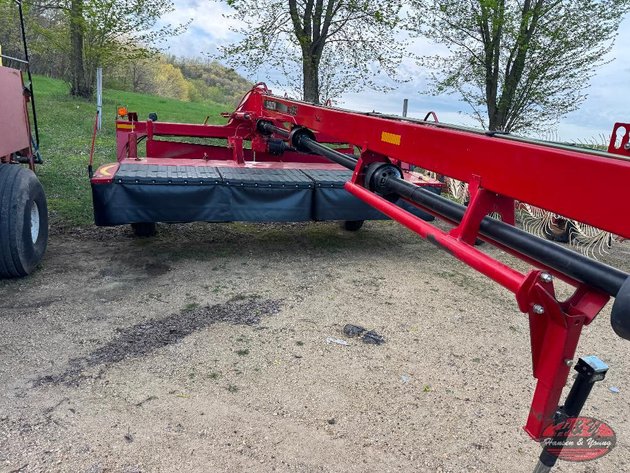 Image for 2015 CaseIH DC133 Discbine