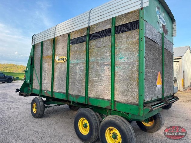 Image for Badger 950 16' Chopper Box