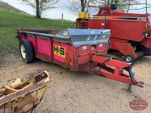 Image for H&S 270 Manure Spreader