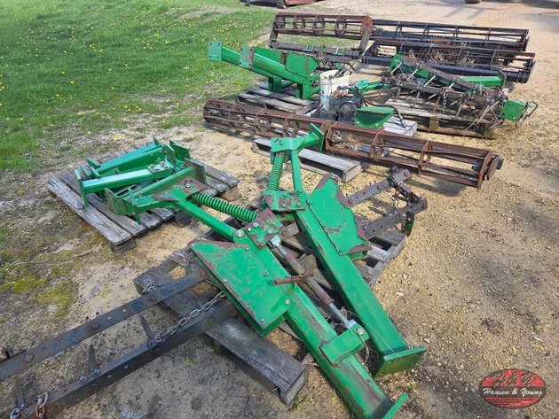 Image for John Deere Rolling Basket