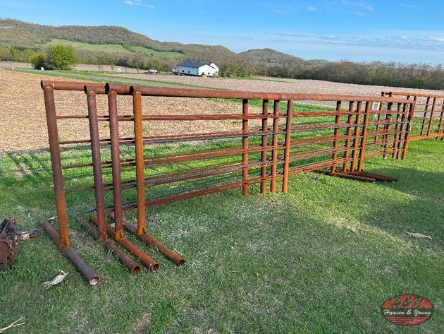 Image for (4) New 5x24' 3/4 Panels