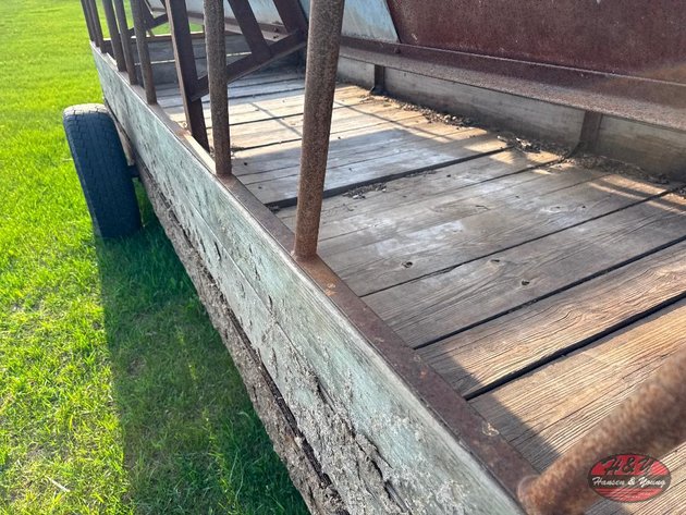 Image for Feeder Wagon 24'