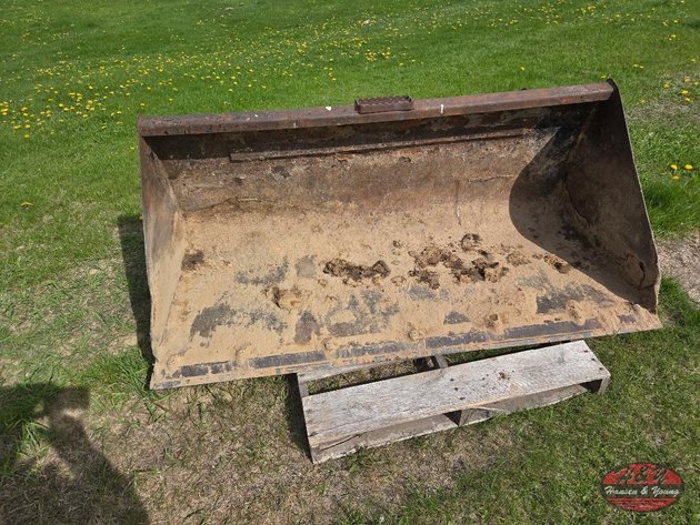 Image for John Deere U72 Bucket