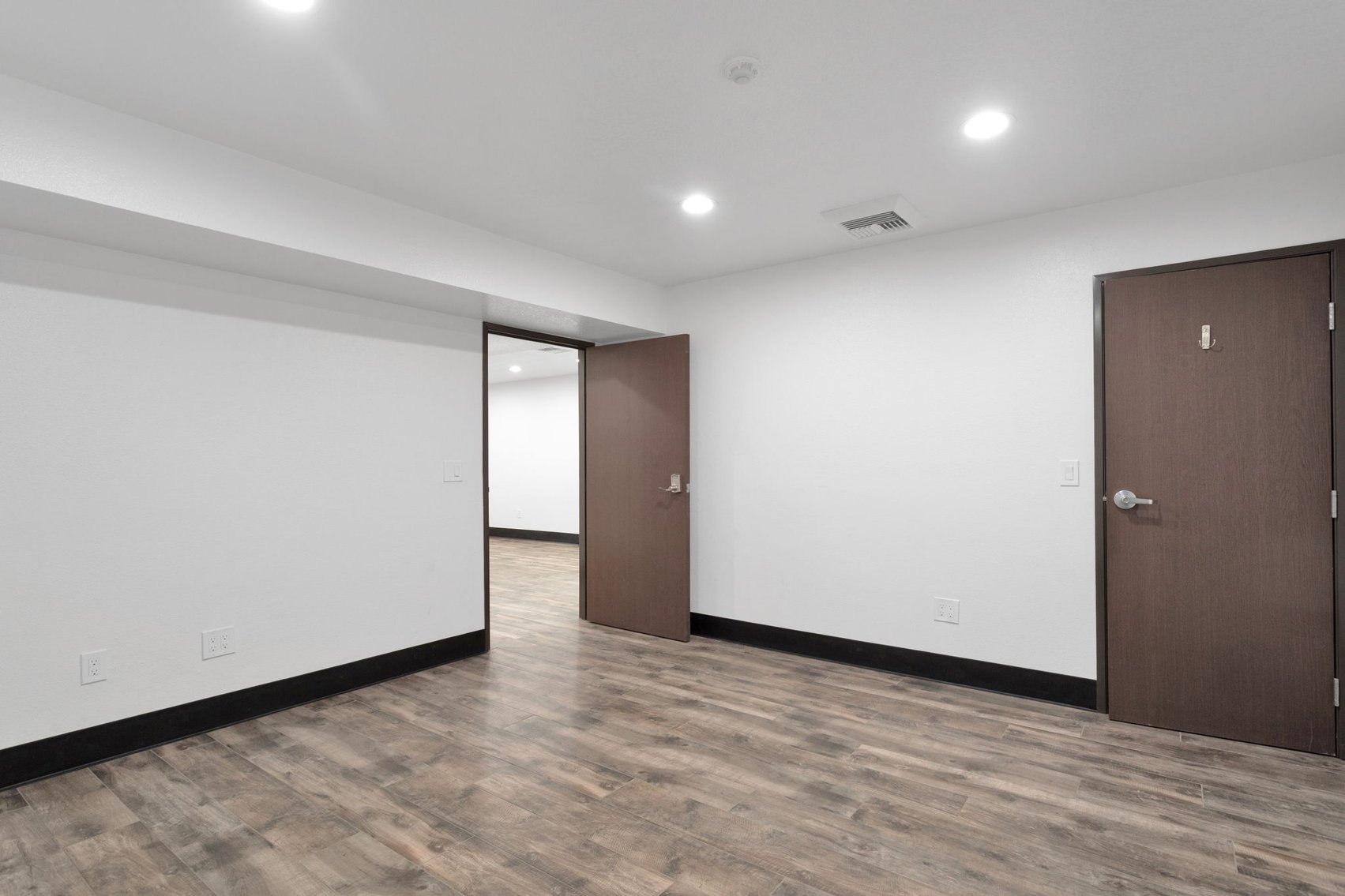 Image for Premium Commercial Space for Lease | I-15 Frontage