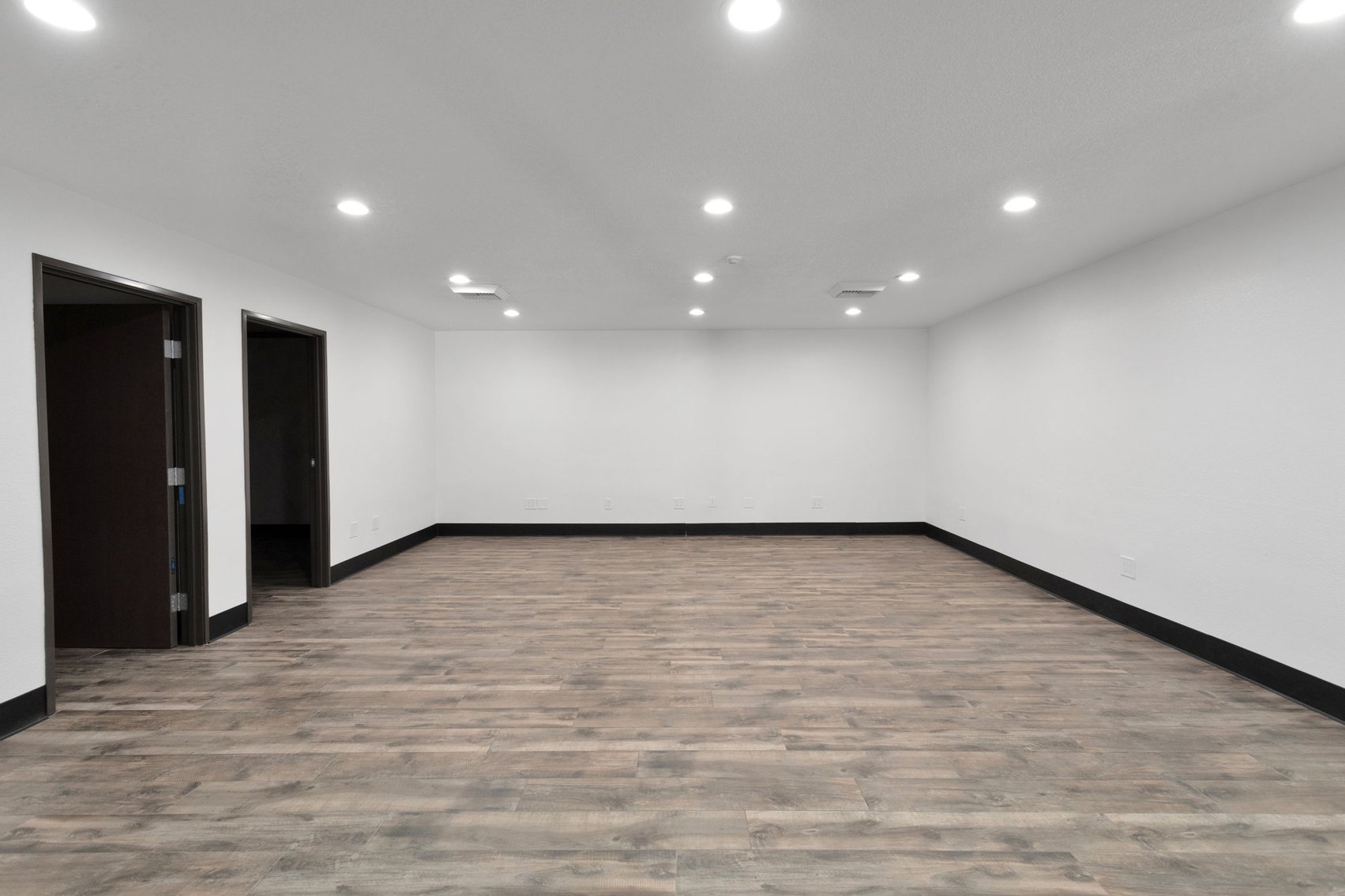 Image for Premium Commercial Space for Lease | I-15 Frontage