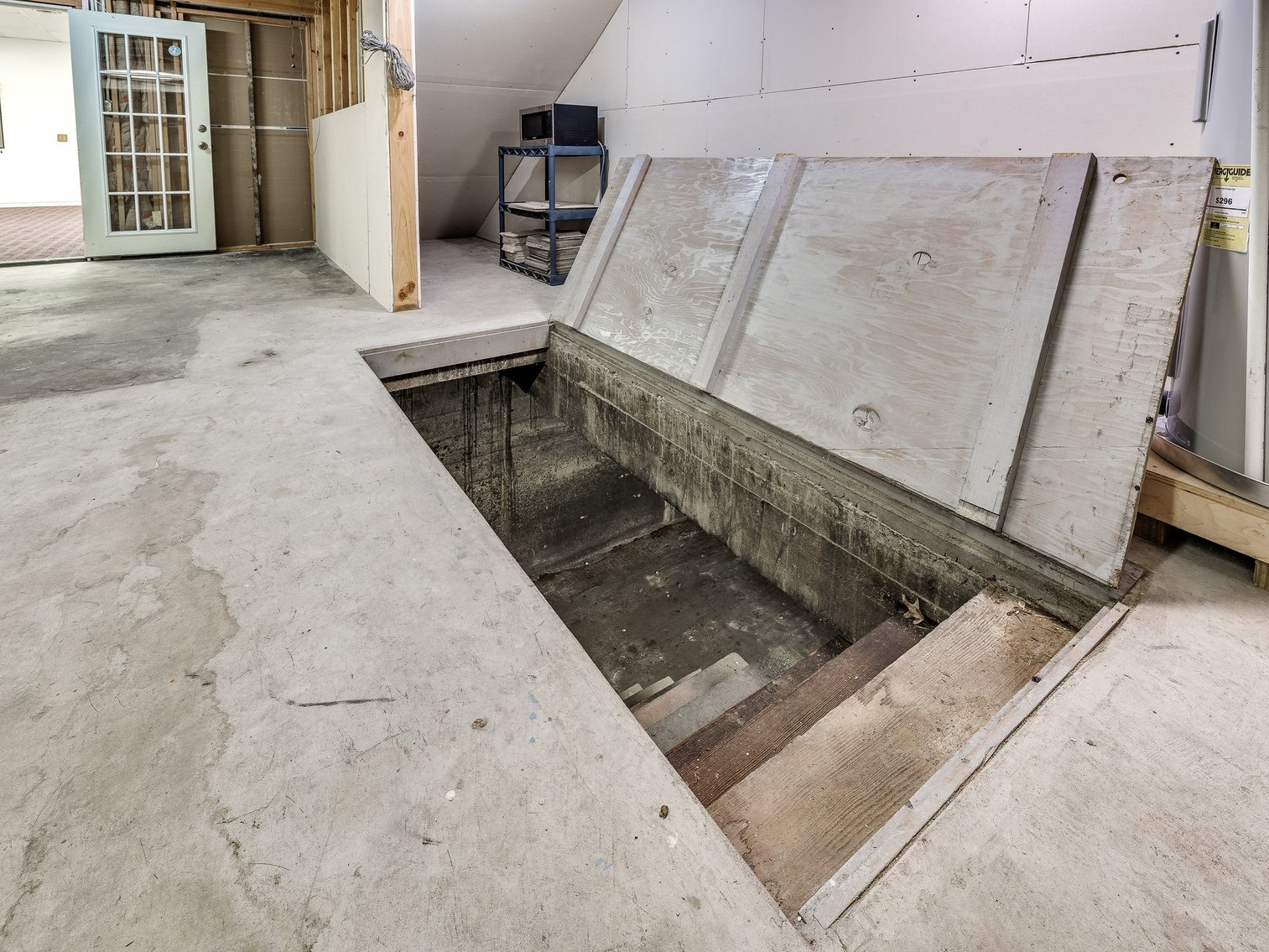 Image for 13,000' Commercial Property