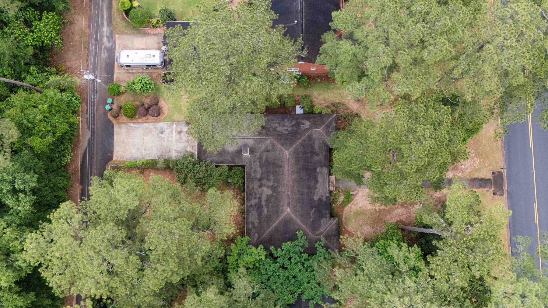 Image for Spacious 2,696 SqFt Brick Home on 0.735 Acres in Albany, GA
