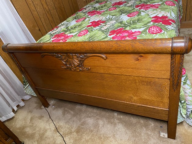 Image for Antique Oak Full-Size Bed