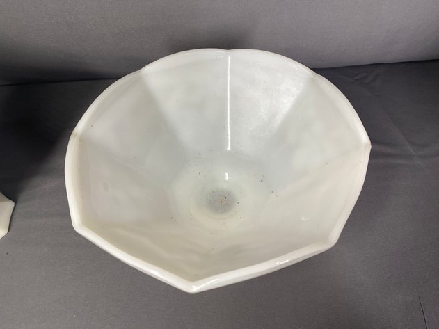 Image for (3) Vintage Anchor Hocking Milk Glass Grape Leaf/Harvest Grape Pattern