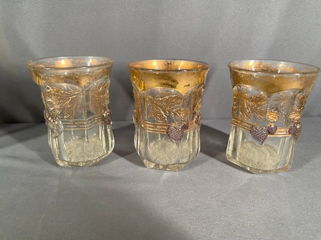 Image for (3) Antique 1911 Indiana Glass Tumblers with Strawberry and Roman Key and (1) Elgin Glass Globe Clock