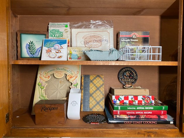 Image for Contents of (2) Kitchen Shelves