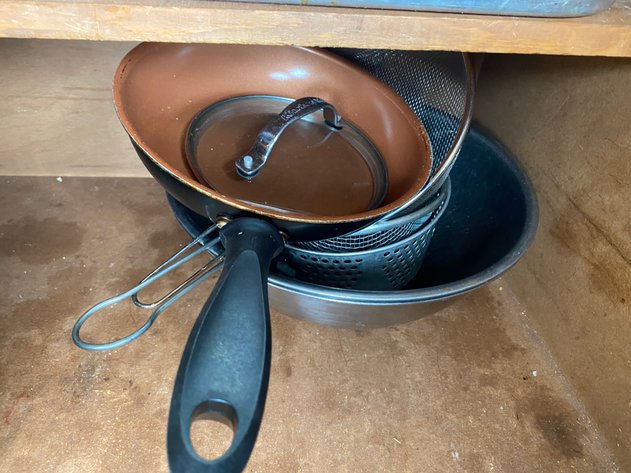 Image for Contents of Kitchen Cabinet