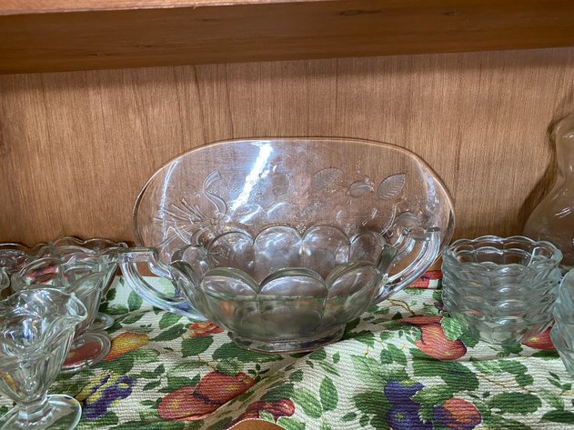 Image for Contents of Kitchen Cabinet