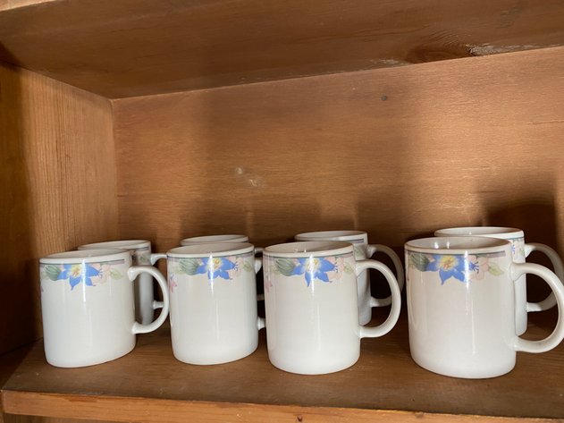 Image for Contents of Kitchen Cabinet