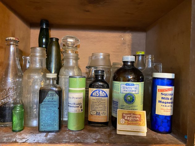 Image for Contents of Kitchen Cabinet