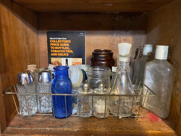 Image for Contents of Kitchen Cabinet