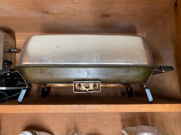 Image for Contents of Kitchen Cabinet