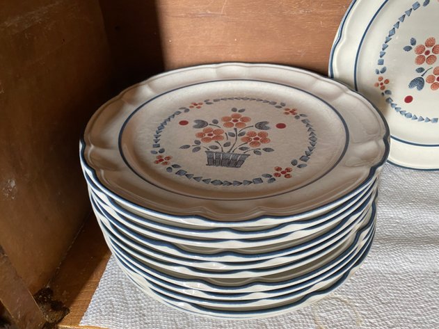 Image for Contents of Kitchen Cabinet