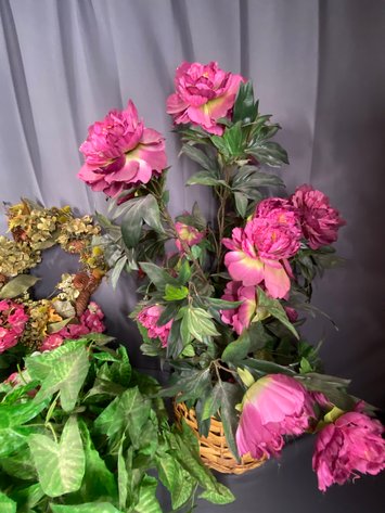 Image for (11) Artificial and Permanent Floral Arrangements and Wreath