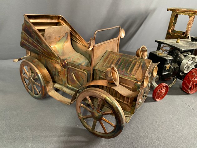 Image for (4) Vintage and Antique Models, including Arcade Manufacturing Co. Cast Iron, 