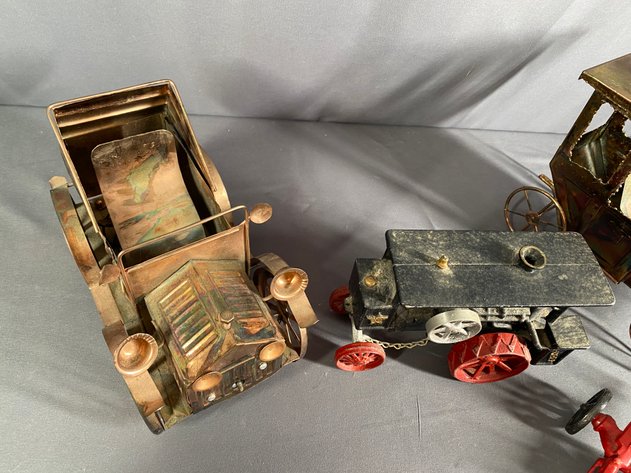 Image for (4) Vintage and Antique Models, including Arcade Manufacturing Co. Cast Iron, 