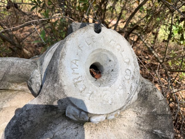 Image for Perma Flex Mold Co Concrete Bird Bath Fountain