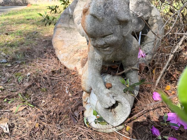 Image for Perma Flex Mold Co Concrete Bird Bath Fountain