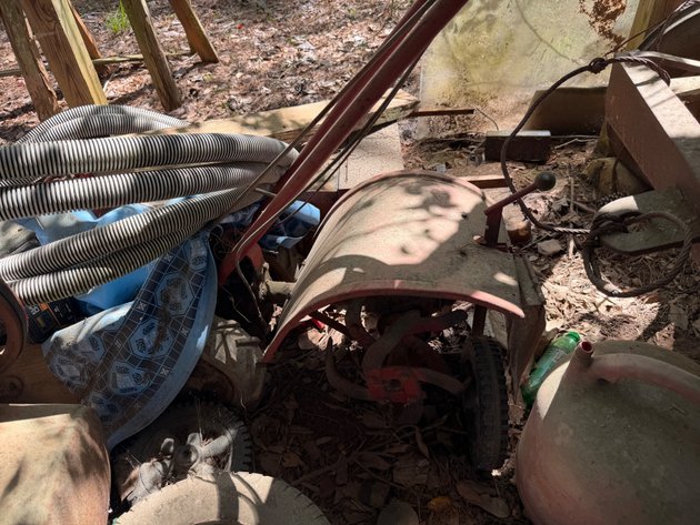 Image for Contents of Barn Including Electronic Lift, Vintage Tools, Compressor and More