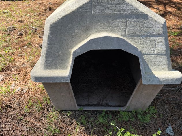 Image for Large Molded Plastic Outdoor Dog House