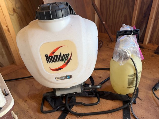 Image for Roundup Backpack Sprayer With Extra Hand Sprayer