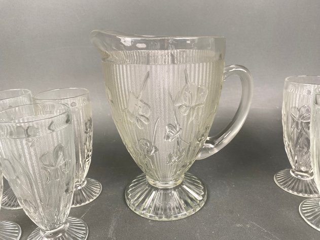 Image for Collection of (12) Jeanette Glass Iris and Herringbone Pattern Drinkware