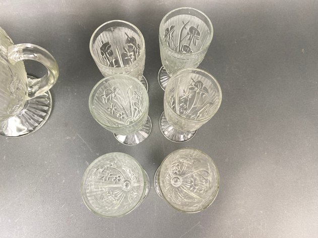 Image for Collection of (12) Jeanette Glass Iris and Herringbone Pattern Drinkware