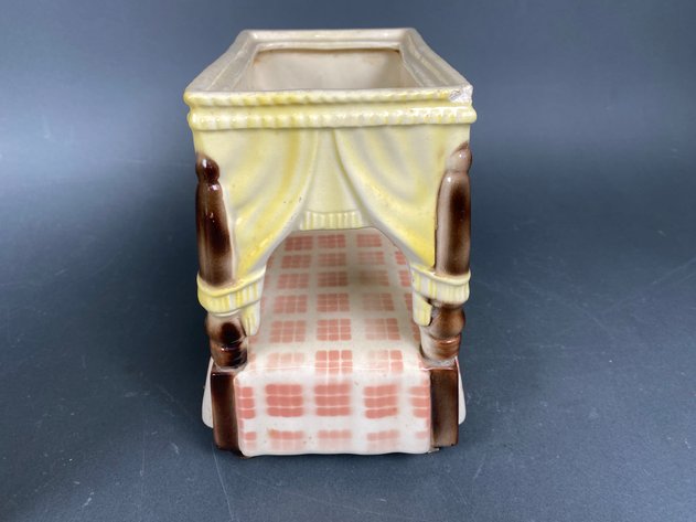 Image for (2) Vintage Shawnee Pottery Canopy Bed Planters Signed