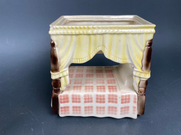 Image for (2) Vintage Shawnee Pottery Canopy Bed Planters Signed