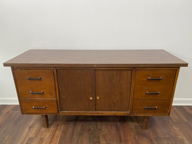 Image for Indiana Desk Company MCM Desk