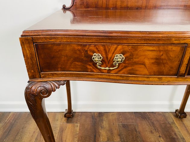 Image for Mahogany Server With Ball and Claw Feet Design
