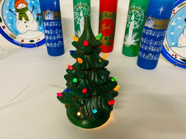 Image for (16) Assorted Vintage Christmas Decor